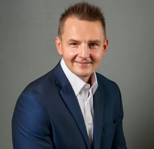 Finansu ir draudimo konsultantas Mantas Janavicius Finansų ir draudimo konsultantas Mantas Janavičius